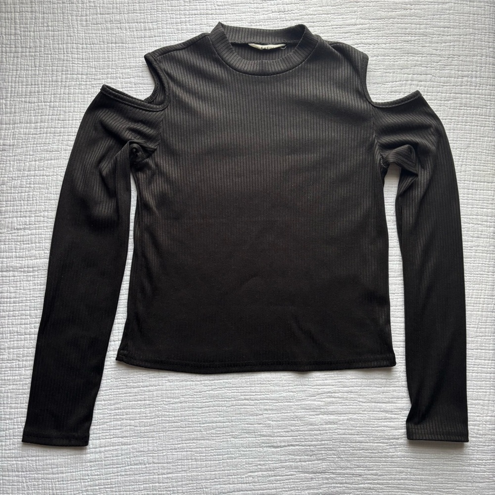SHEIN Black Ribbed Cold Shoulder Top